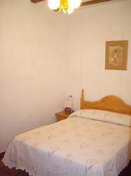 Dormitorio - ALOJAMIENTOS RURALES "LA ERMITA"