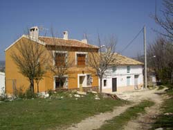ALOJAMIENTOS RURALES "LA ERMITA"